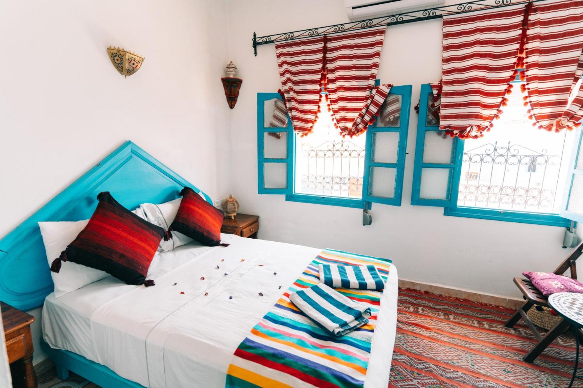hotel sakura Chefchaouen Eksteriør billede